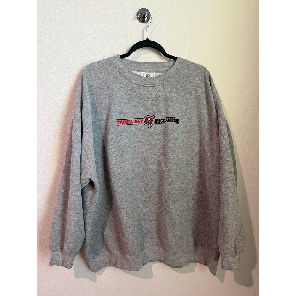 Vintage Early 2000s Tampa Bay Buccaneers NFL Embroidered Crewneck Sweatshirt